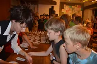 2015-2-049.webp